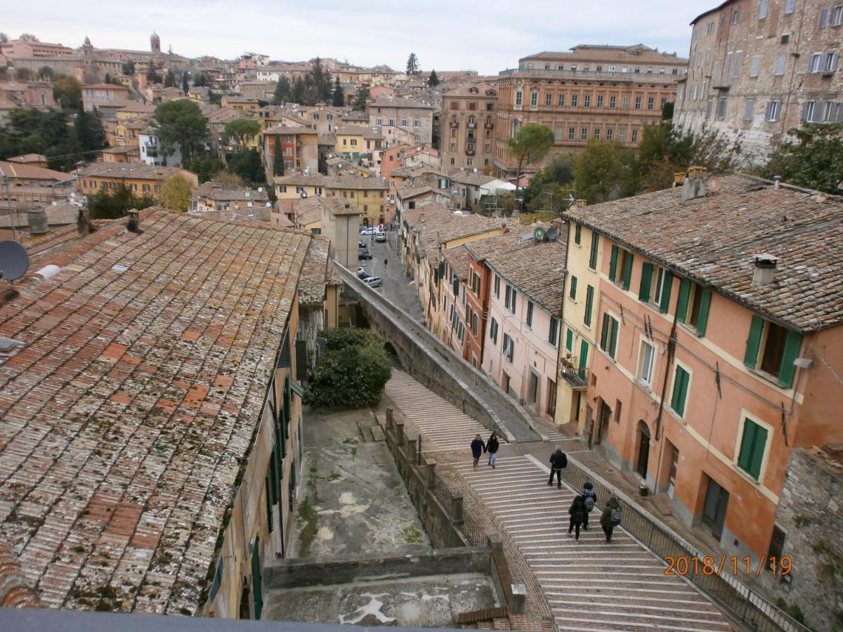 Charming Apartment Tilli With Parking Perugia Buitenkant foto